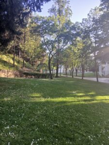 Park utanför badhuset